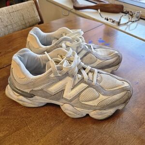 New Balance 9060 "Sea Salt" Moonbeam Men's Size 8 U9060ECA Sneakers Used